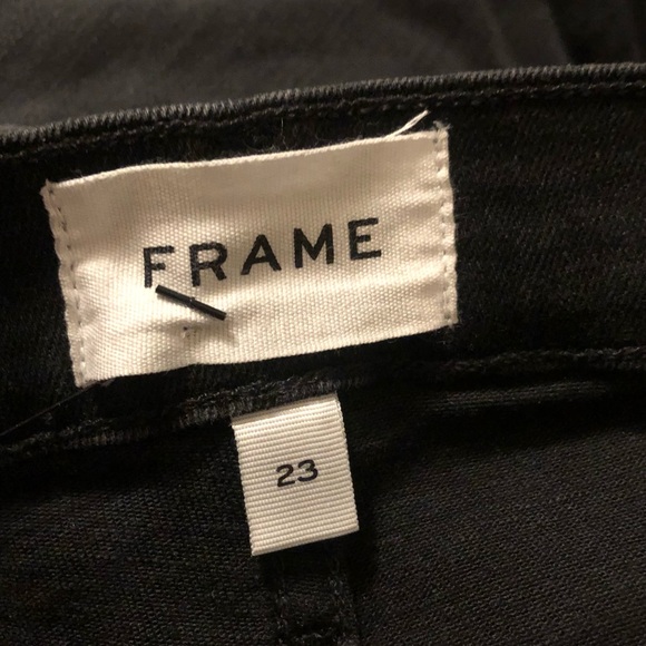 Frame Le Sylvia Kick Boot Jeans in Black, Size 23 - Picture 5 of 7